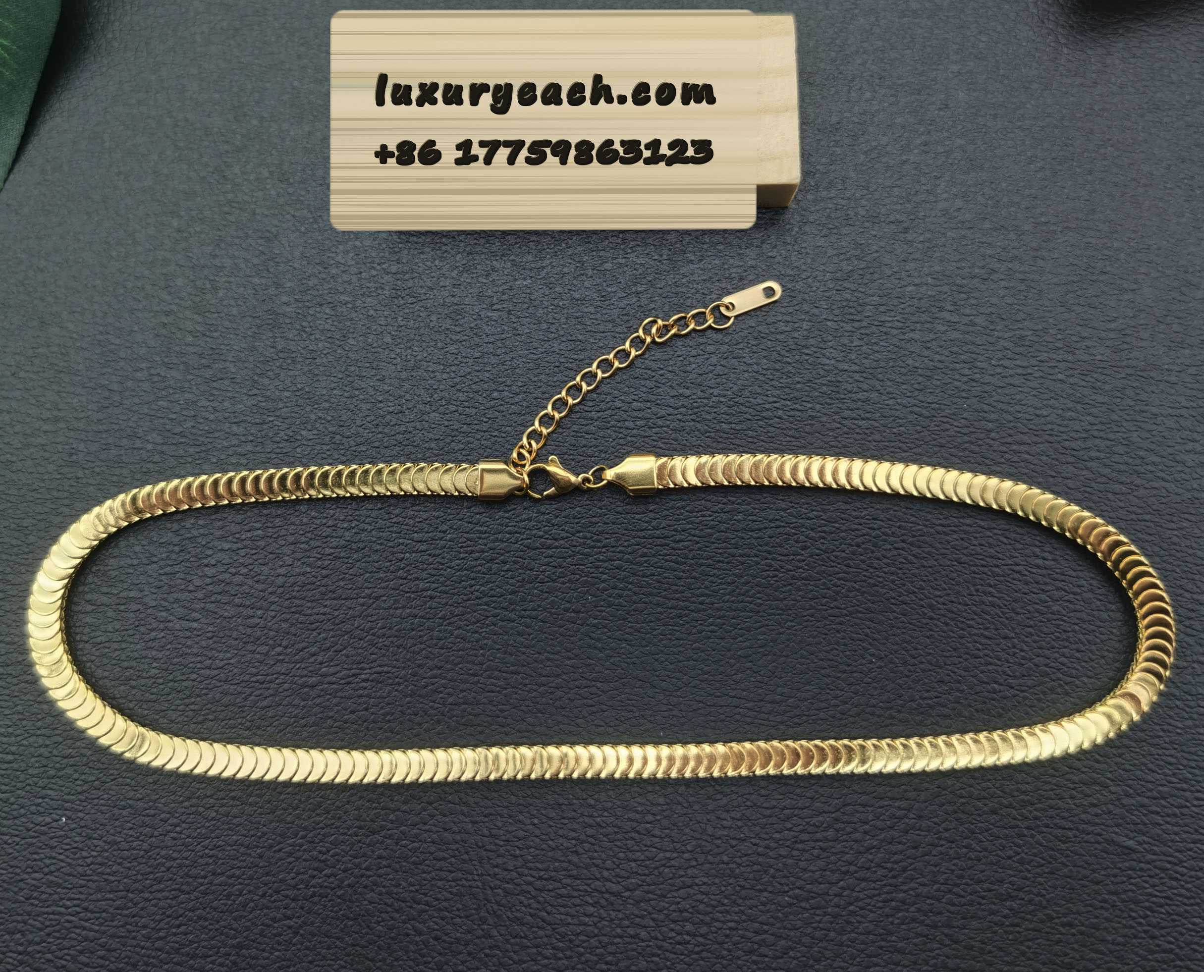 Fish Scale Piece Cuban chain Choker Niche Collarbone Womens Cuban Link Necklace