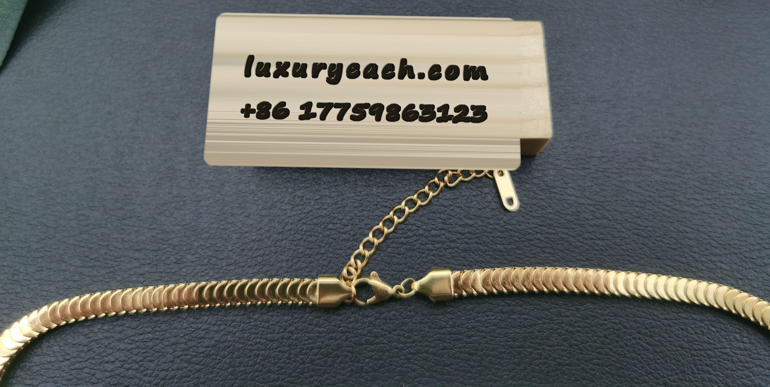 Fish Scale Piece Cuban chain Choker Niche Collarbone Womens Cuban Link Necklace