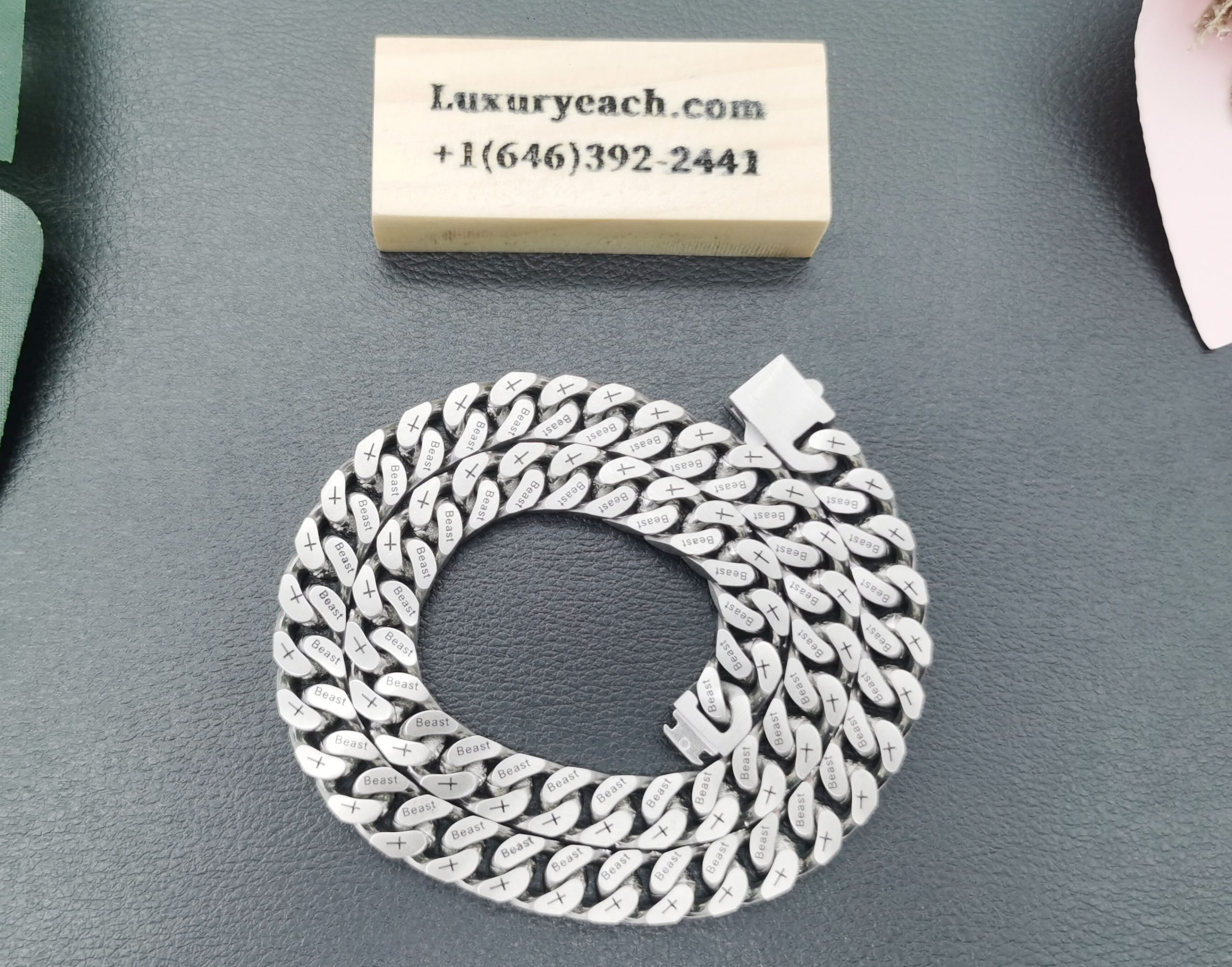 18K Gold Cuban Chain Double Brushed Three-Dimensional Cut Cuban Link Engraved Cuban Link Necklace