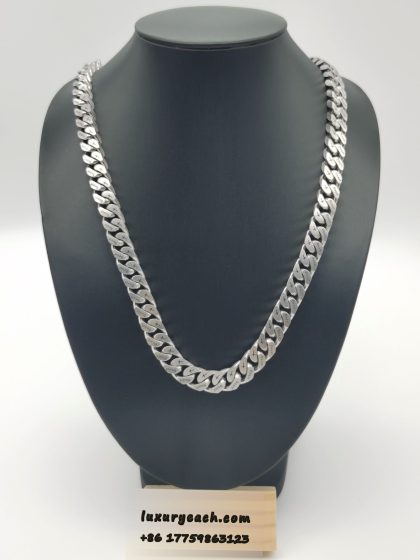 18K Gold Cuban Chain Double Brushed Three-Dimensional Cut Cuban Link Engraved Cuban Link Necklace