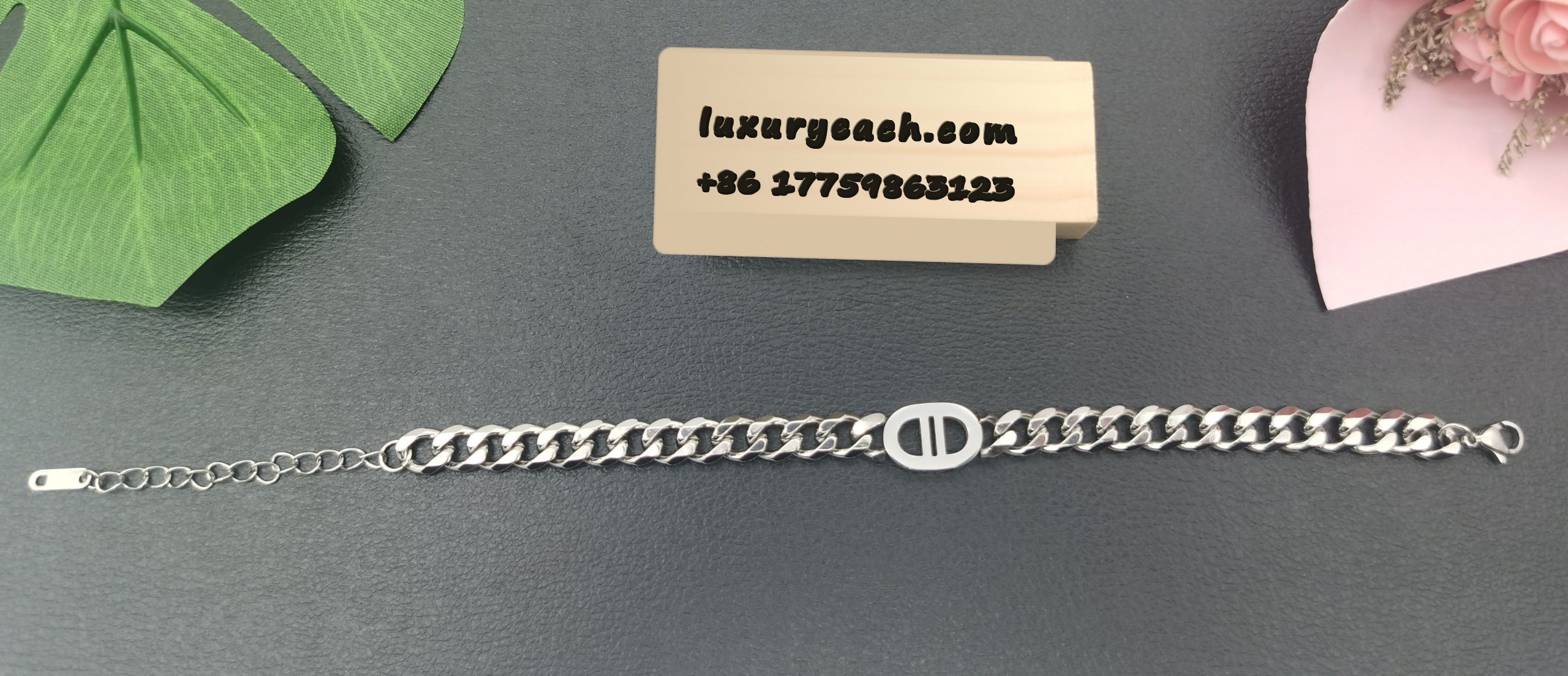 Double D Letter Titanium Steel Cuban Chain Fashion Womens Mens Cuban Link Bracelet