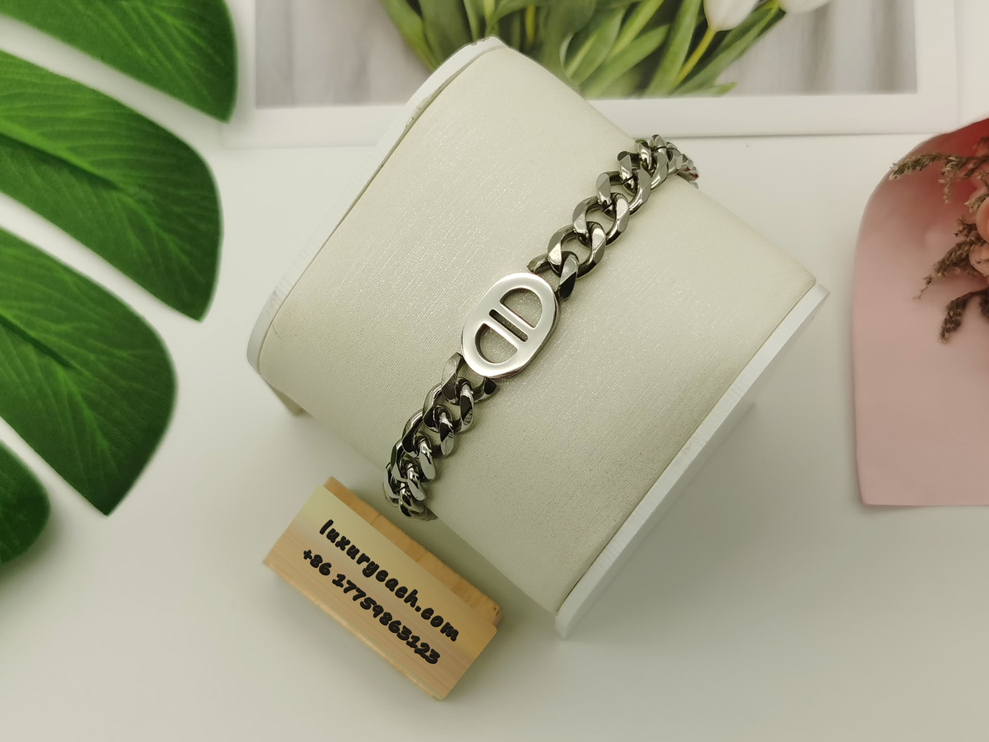 Double D Letter Titanium Steel Cuban Chain Fashion Womens Mens Cuban Link Bracelet