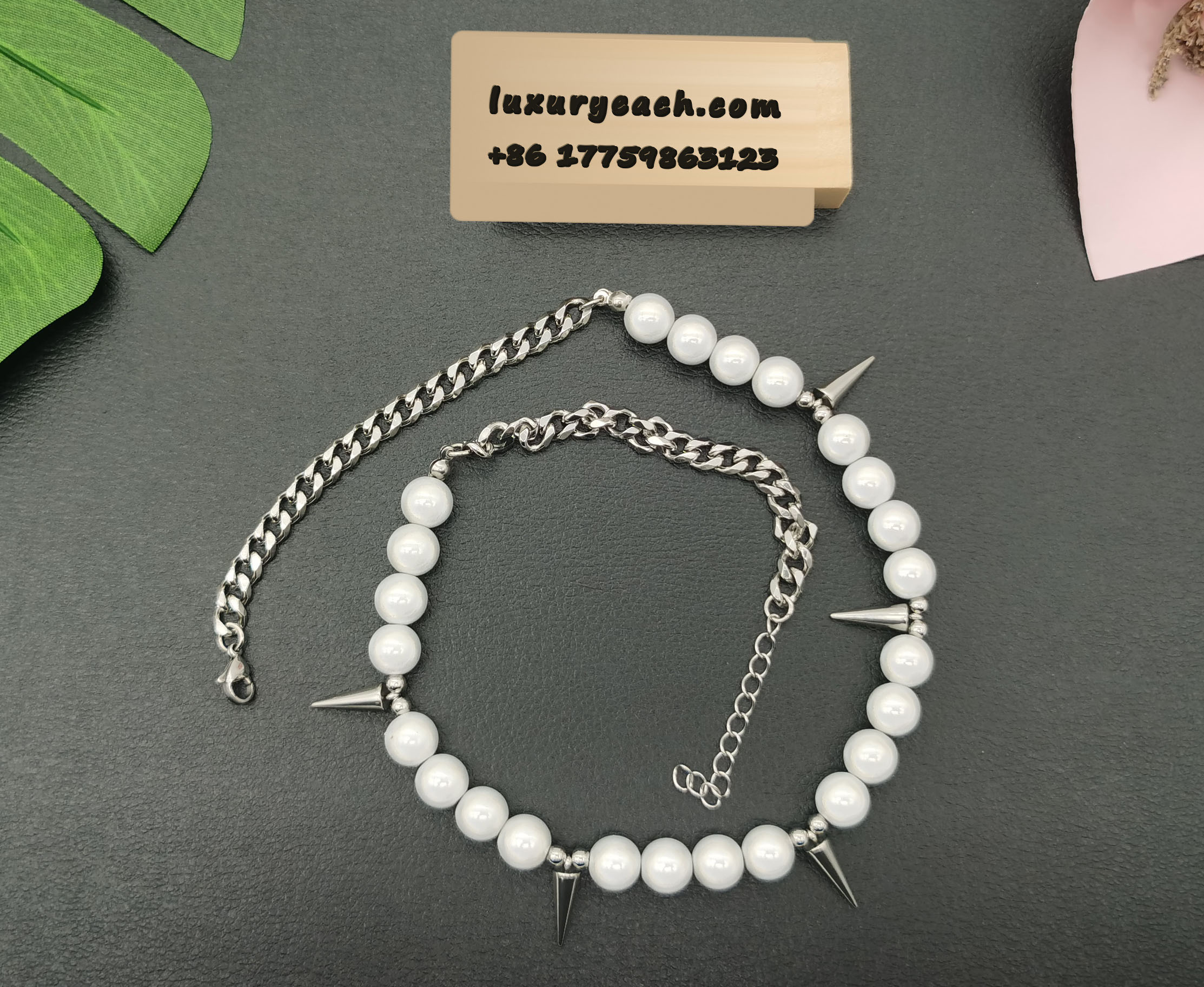 Hip Hop Punk Style Rivet Reflective Pearl Splicing Cuban Chain Couple Niche High Sense Cuban Link Necklace